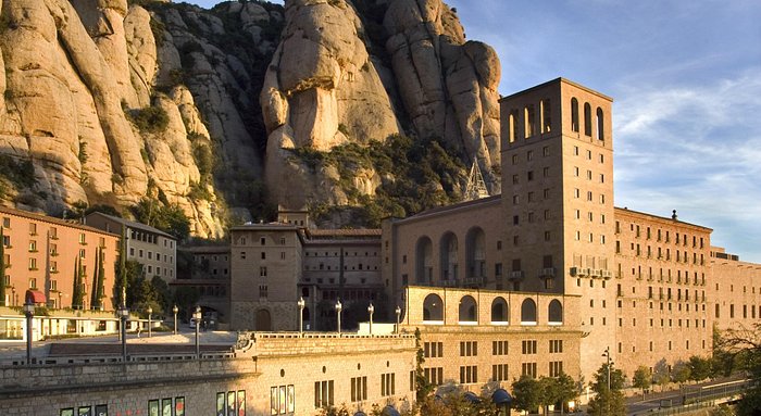 مونتسرات Montserrat